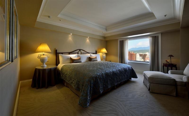 The Sherwood Tajpej Zewnętrze zdjęcie A bedroom at the hotel