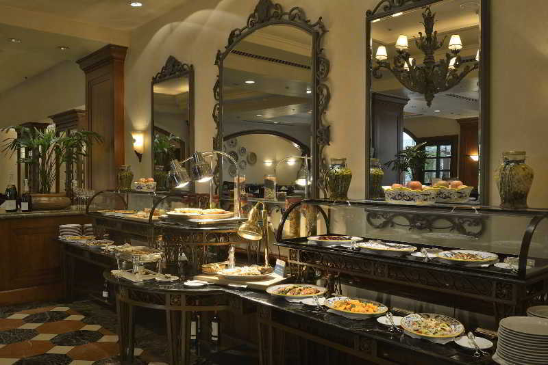 The Sherwood Tajpej Zewnętrze zdjęcie A buffet at a hotel