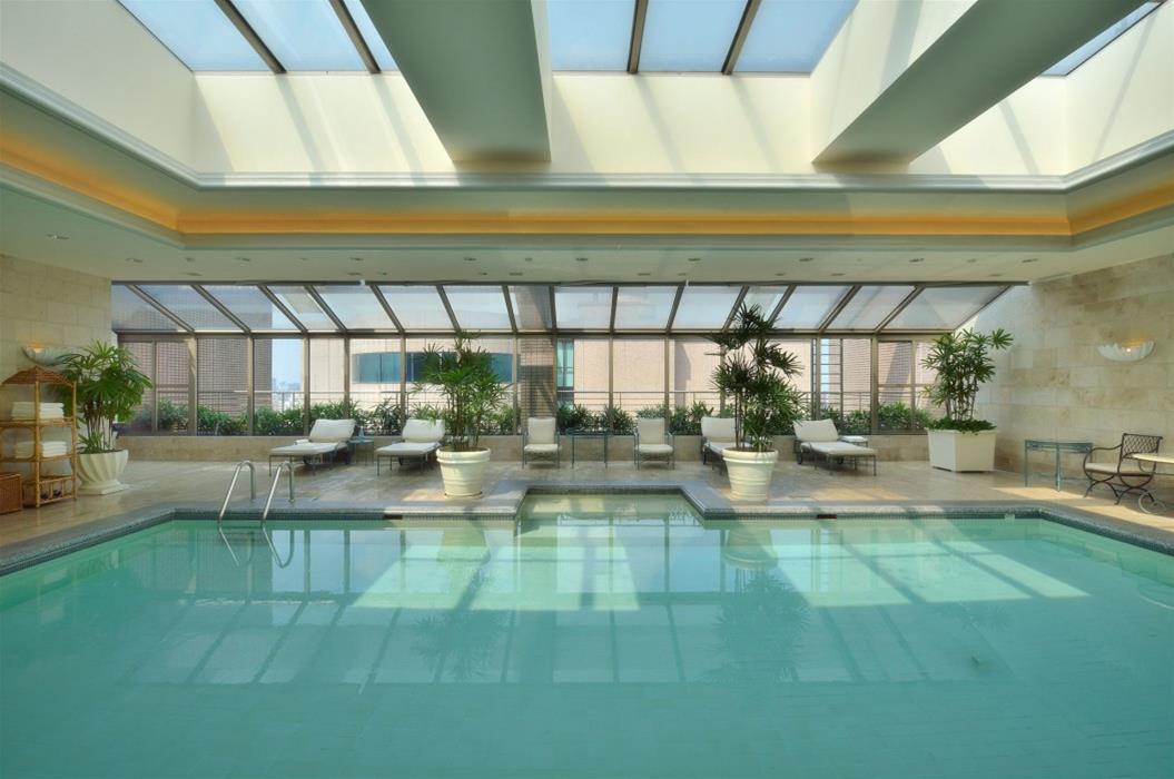 The Sherwood Tajpej Zewnętrze zdjęcie The pool at the Mandarin Oriental, Munich